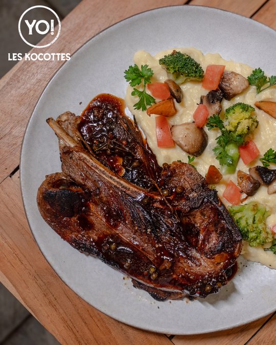 Yo L’Artisan plated ribs — Mauritian fine cuisine